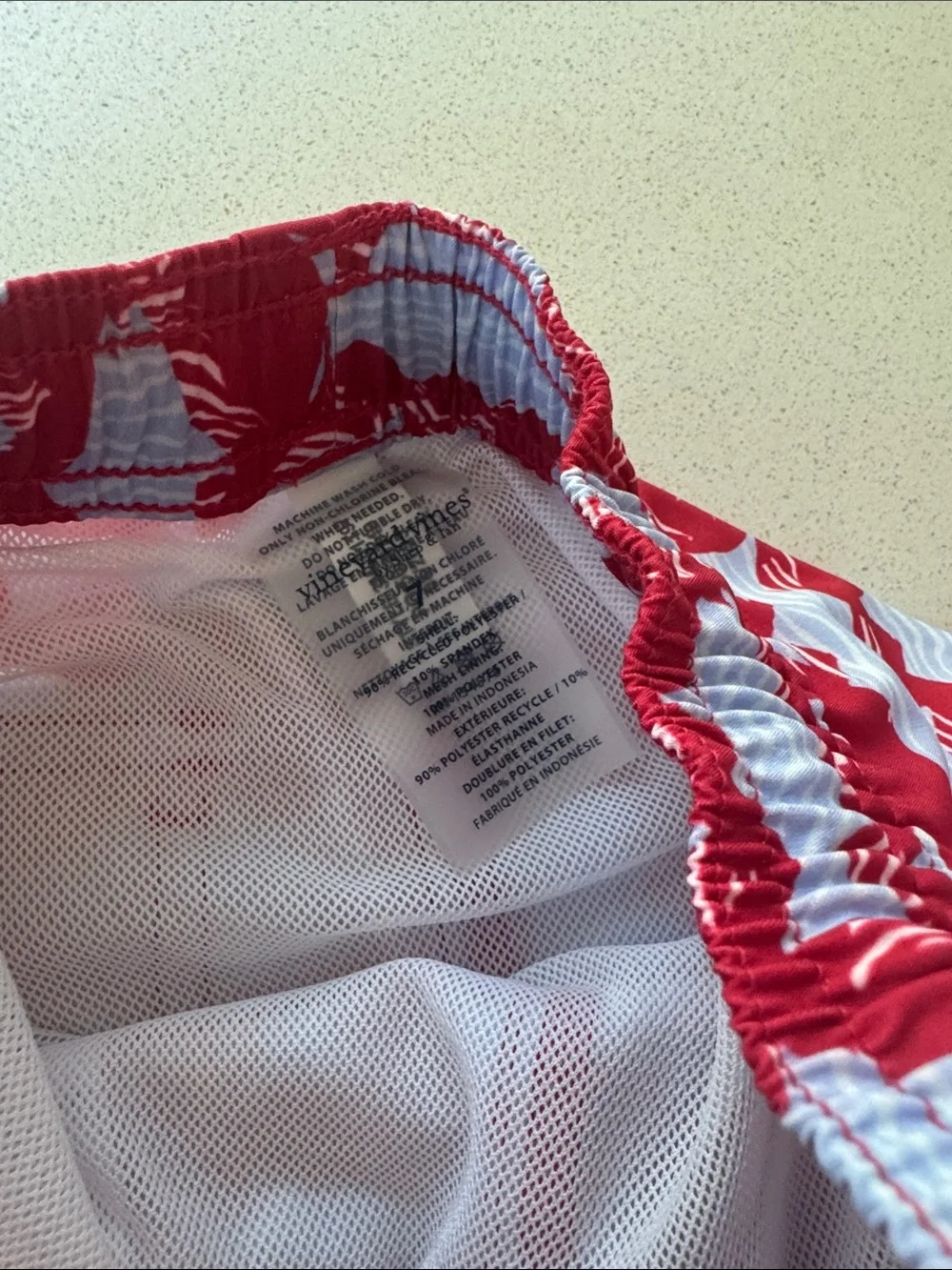 Worn 1x Vineyard Vines Red and White Patterned Boys Swim Trunks Size 7